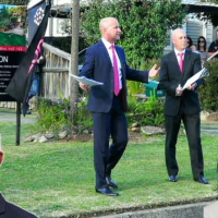 Auction clearance rates fall as buyers strike